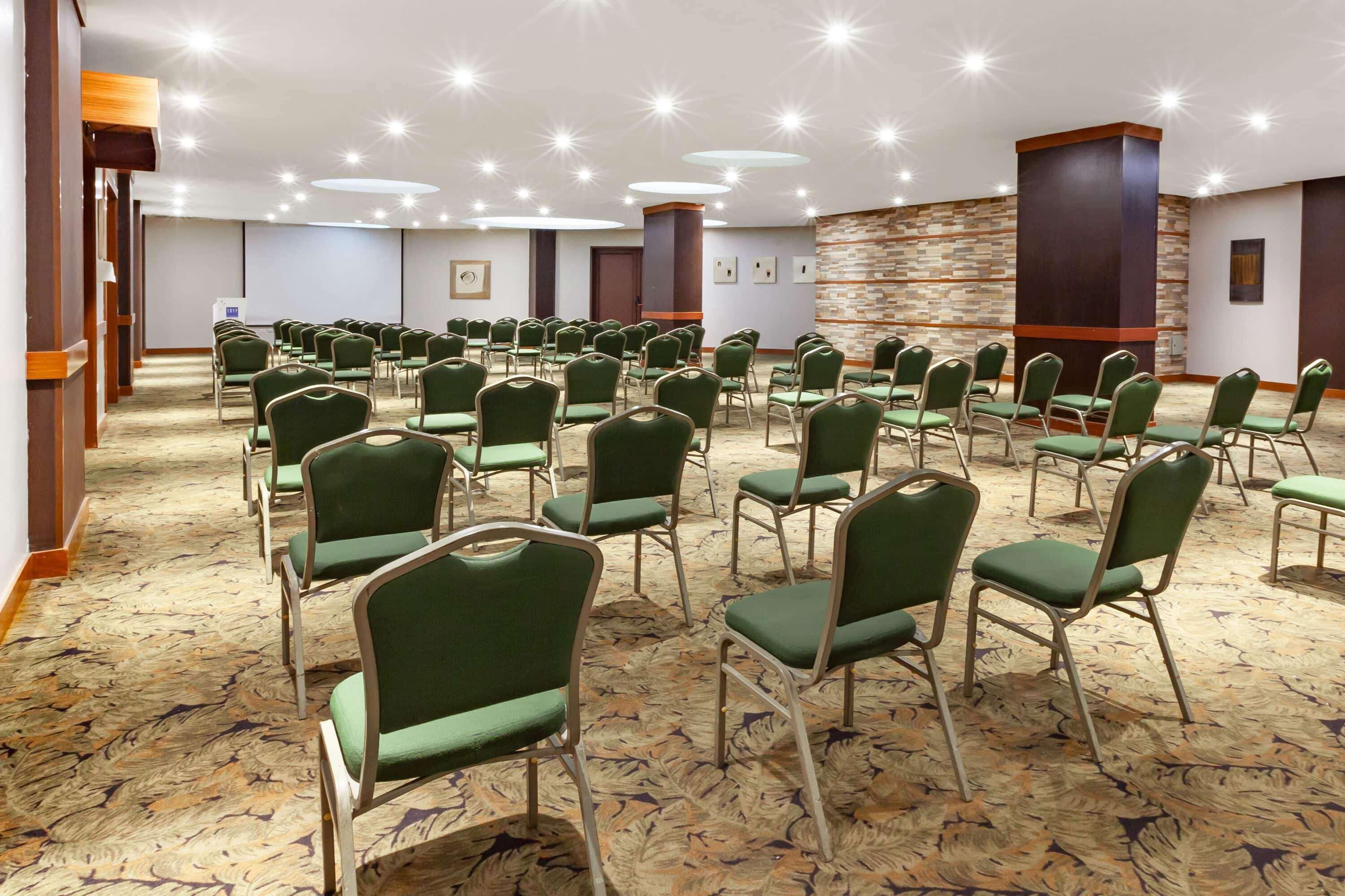 Hotel Tryp By Wyndham Guayaquil Airport Zewnętrze zdjęcie Meeting room