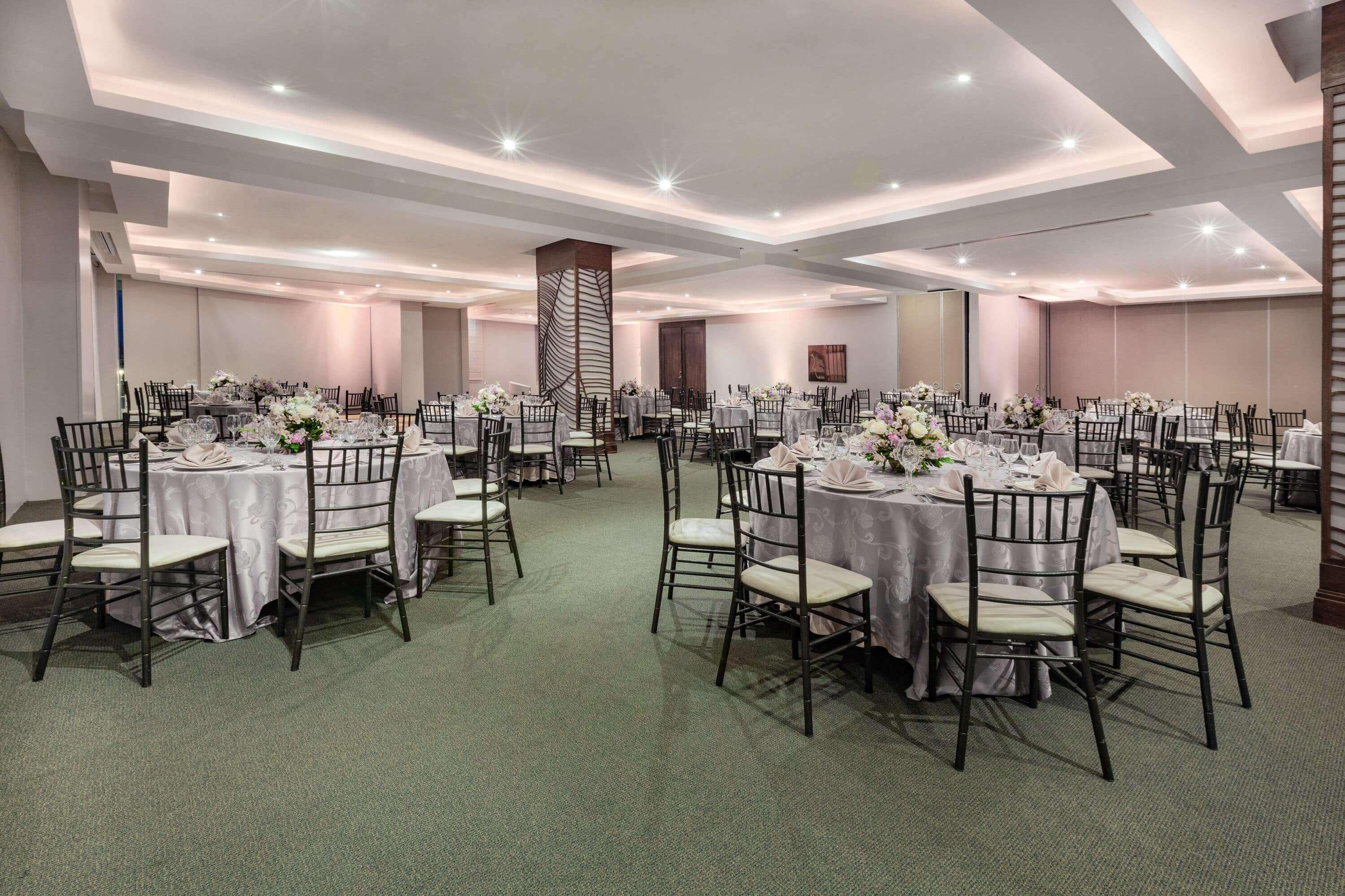 Hotel Tryp By Wyndham Guayaquil Airport Zewnętrze zdjęcie The ballroom of the hotel
